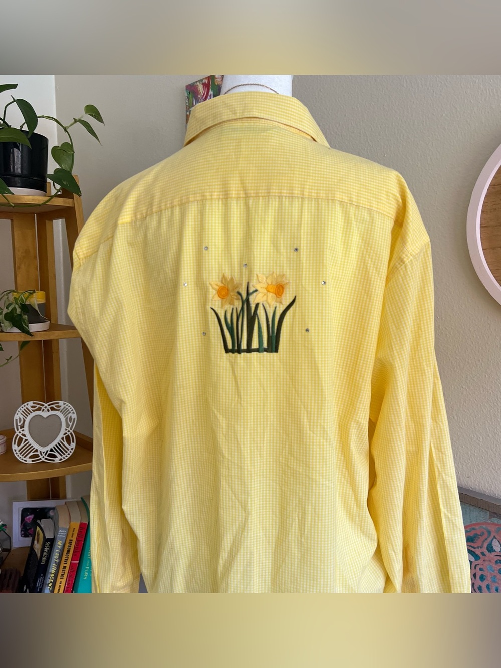 spring button-up 🐣 - Picture 3 of 5